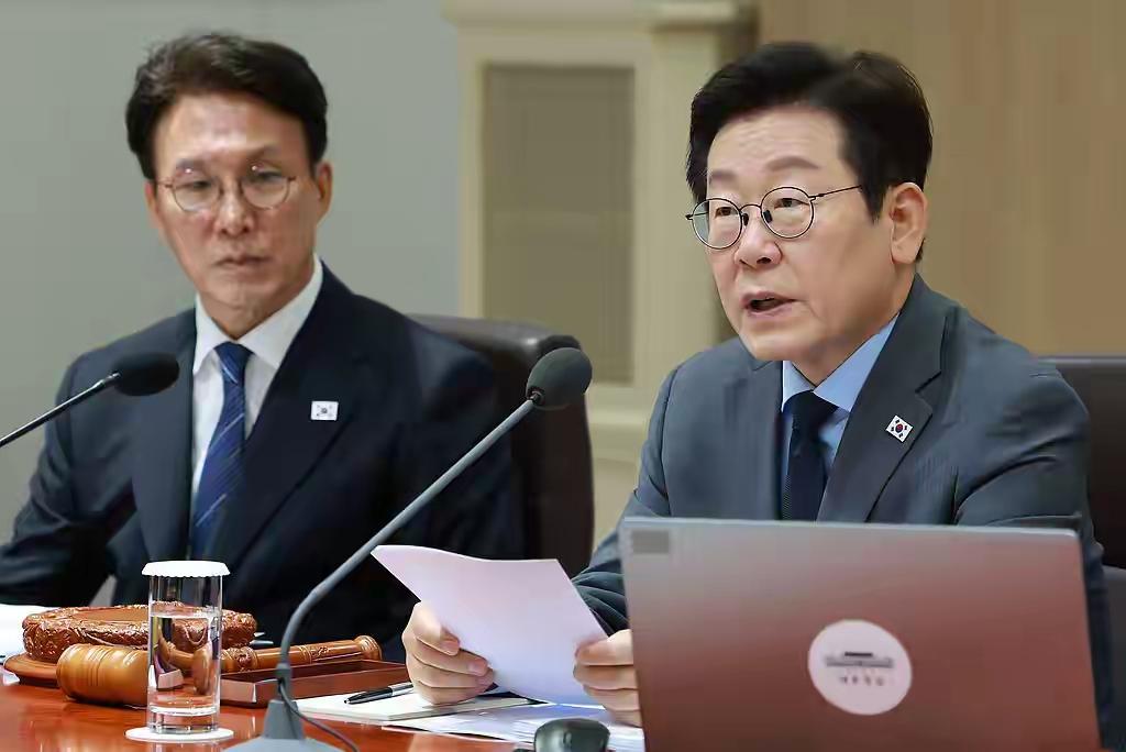 李在明害怕了！见讨好美国没有成效后，转向想讨好中国，决定从反对韩国内反华