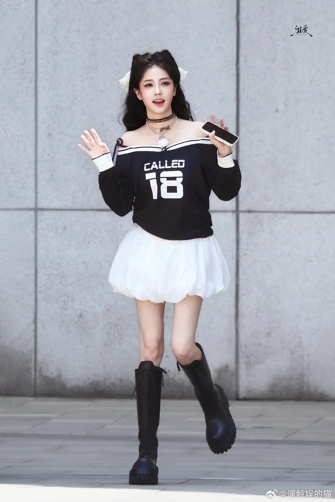 难怪小墨子嫉妒的要p图