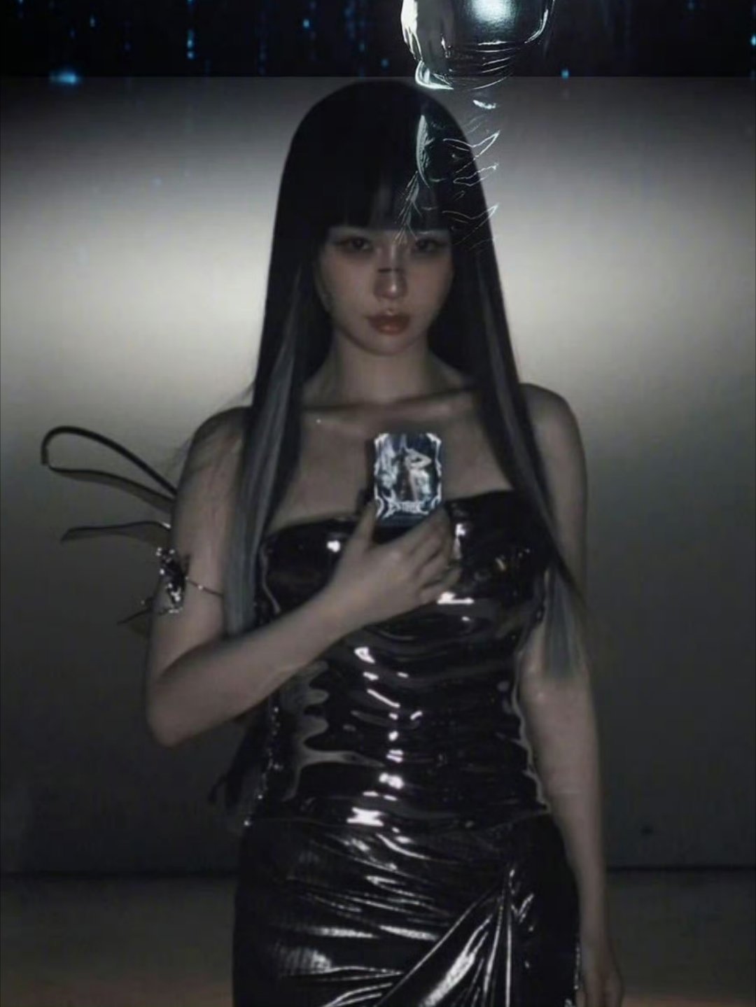 虞书欣专辑签售会美丽觉醒计划春日尝新妆原来虞书欣和赵露思都有过黑长直造型啊。