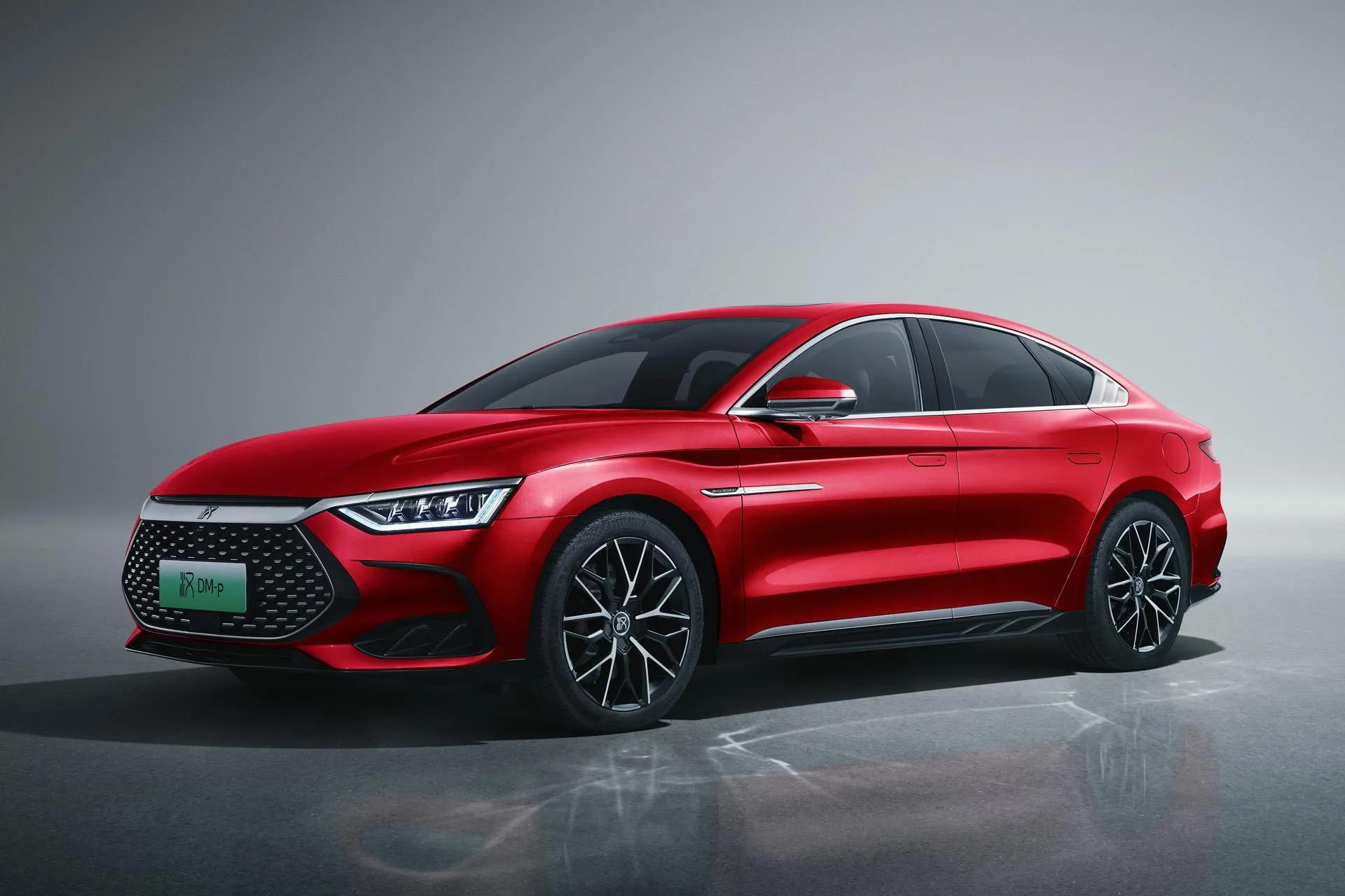 近期，大家不要着急买车，不要着急买车。今年买车一定要记住两点，第一，合资燃油车还