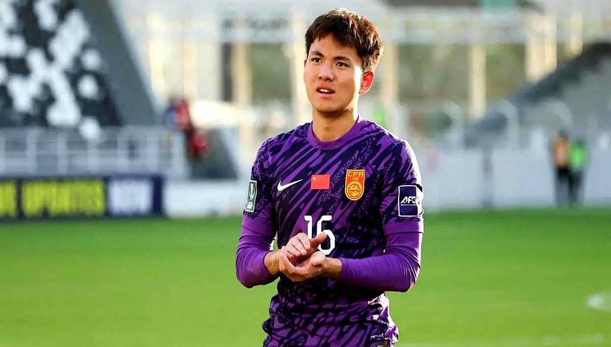 申花又盯上21岁青岛门将李昊，砸钱想带走。可人家刚在U23亚洲杯三场零封