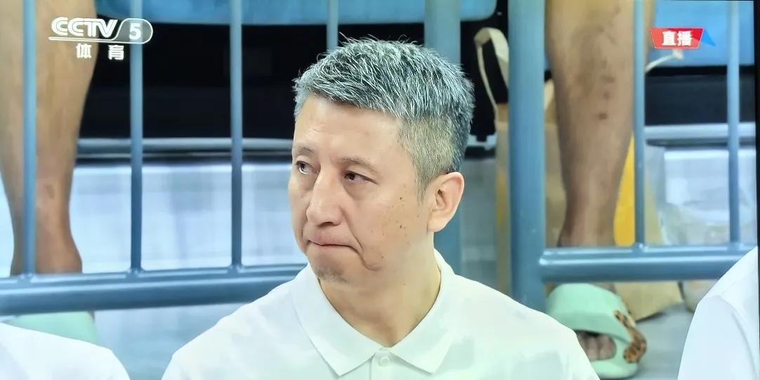 16分虐翻委内瑞拉！00后一句话：当打就得打！平均年龄23的小队开场0：