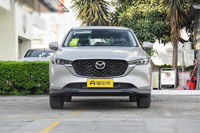 家用车的新选择,马自达CX-5卖9.99万起,配2.0T+6AT,可选四驱