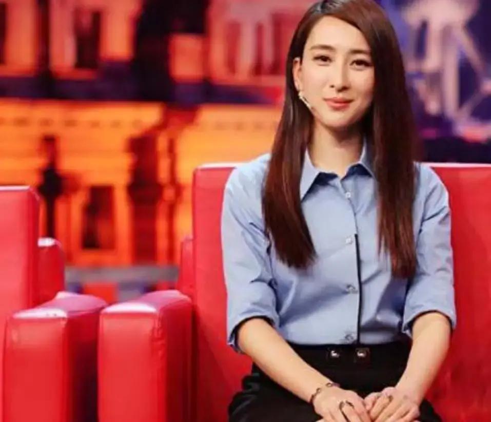 那年孔令辉带着漂亮的马苏去见刘国梁。刘国梁说:“你们不合适，还是分了吧！”孔令辉