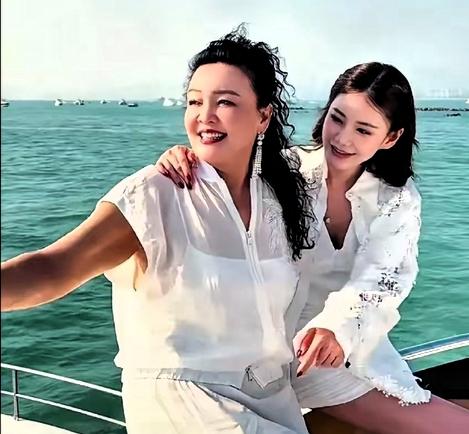 汪家喜事临近，兰姐笑意藏不住微博上有人说，汪家好像要添人了，说的就是马筱梅和汪