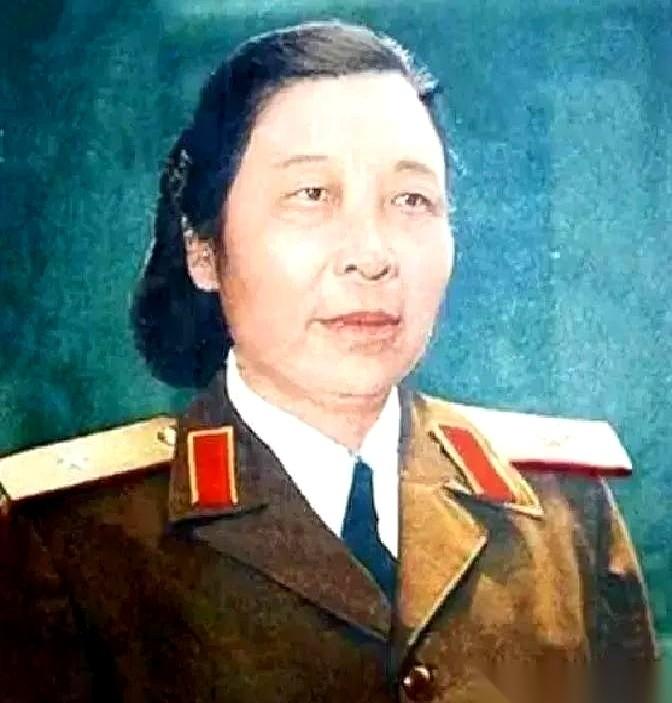 1955年，全军唯一的开国女少将李贞回到湖南浏阳老家，一个人走到了第一任丈夫古老