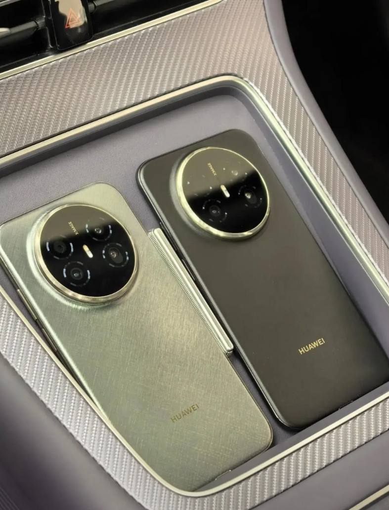 不至于薄的Air来了！实际上手比Mate70Rs还宽！7英寸临镜大屏，拿在手里