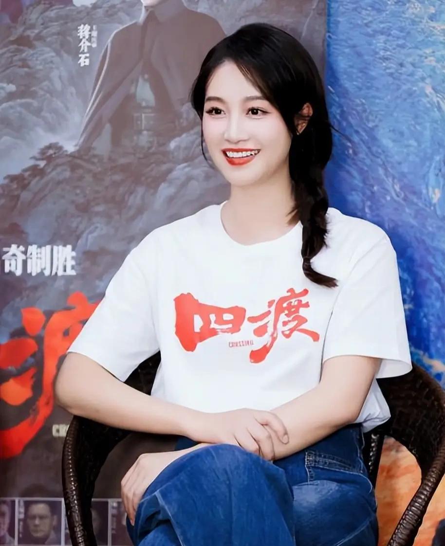 《四渡》中为什么没有女红军的形象。看电影《四渡》，整部电影居然没有女红军，两位