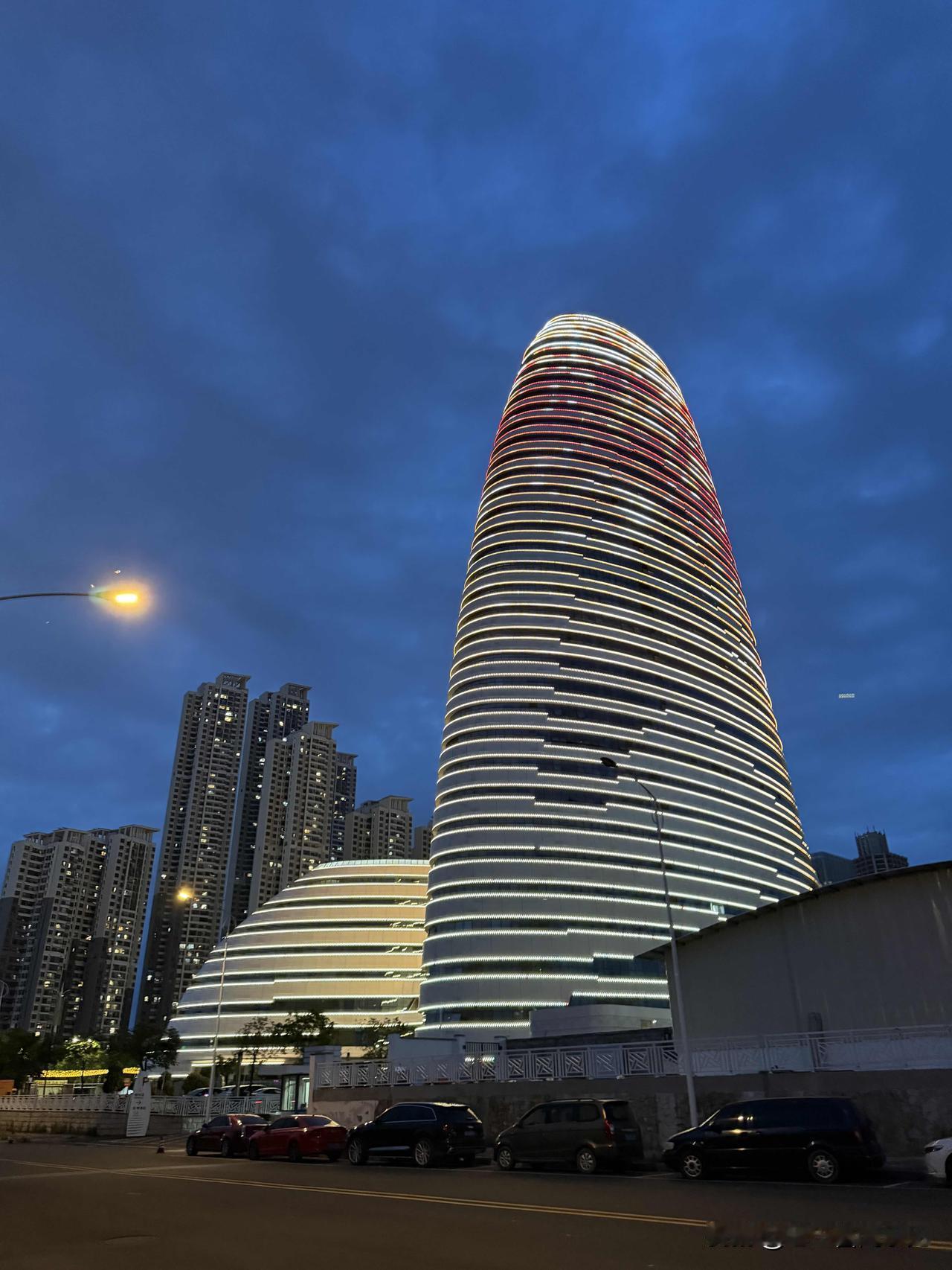 广西新媒体中心楼下这场大型相亲活动办得挺好的，氛围热闹又接地气，给南宁单身的年轻