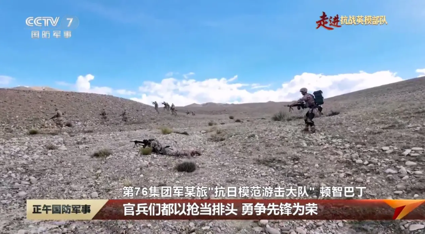 【成熟的机枪手会自己背弹药，国产外骨骼下班，打造无畏战士】近日，西部战区某旅