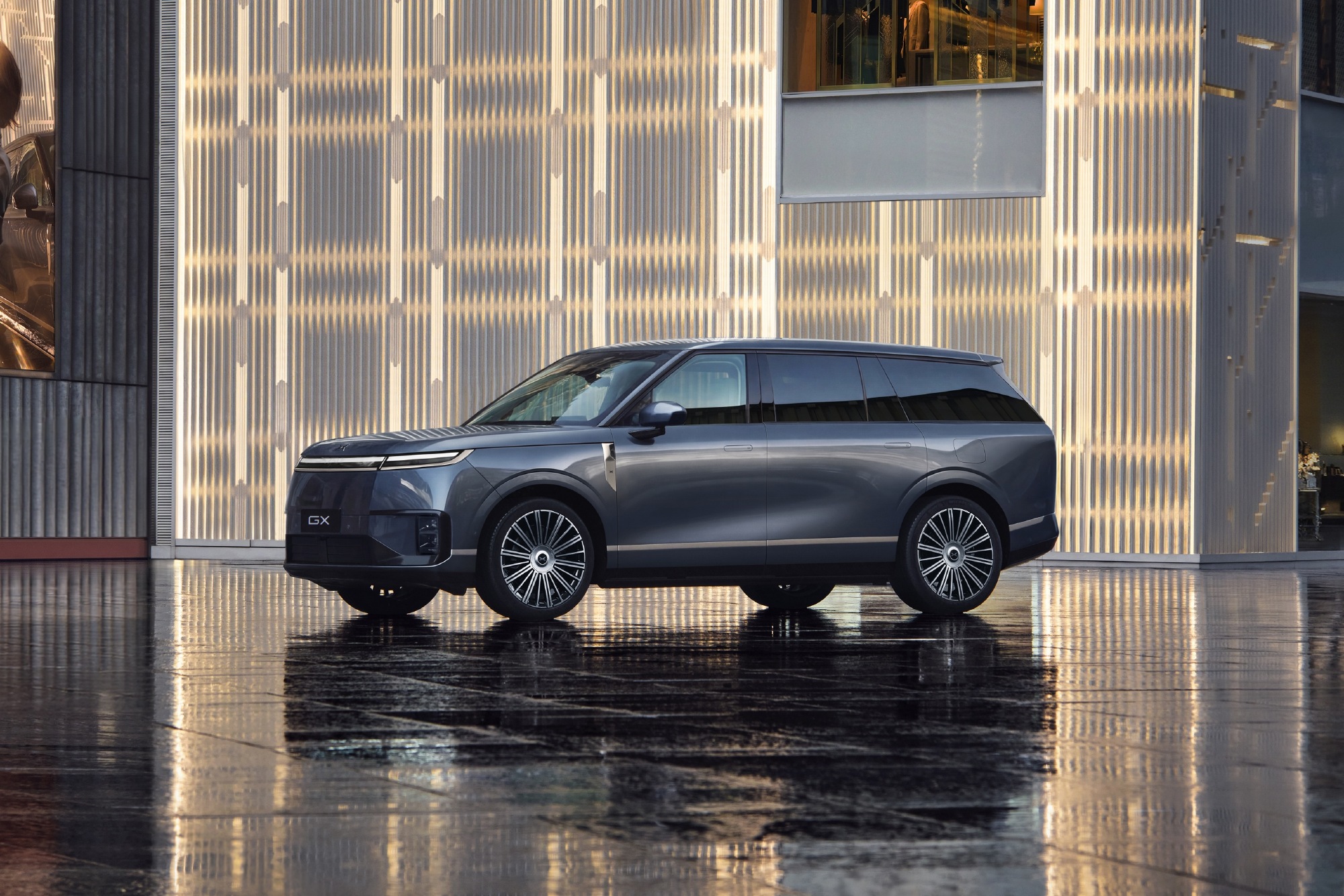 唉，曾经我认为小鹏是国内原创设计顶尖之一，当时小鹏P7和小鹏G9极佳的线条感和辨