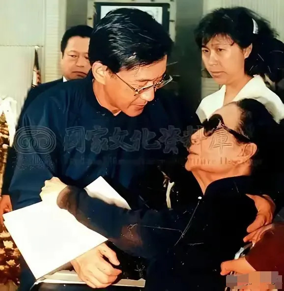 1989年，陈诚的夫人谭祥因病离世，消息传来，远在海外的宋美龄执意回国送别。