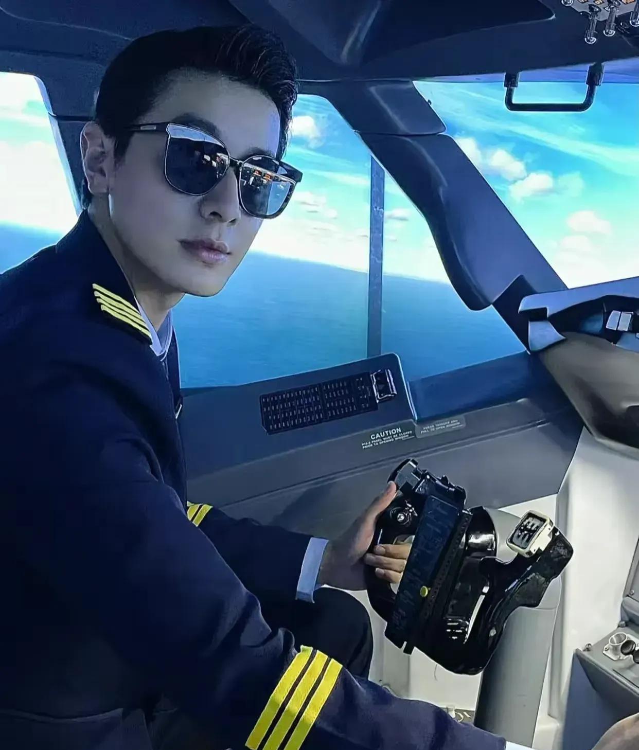 情绪管理太重要了。南航吉林某航空公司A321大型飞机机长这么大的怨气杀伤四个领导