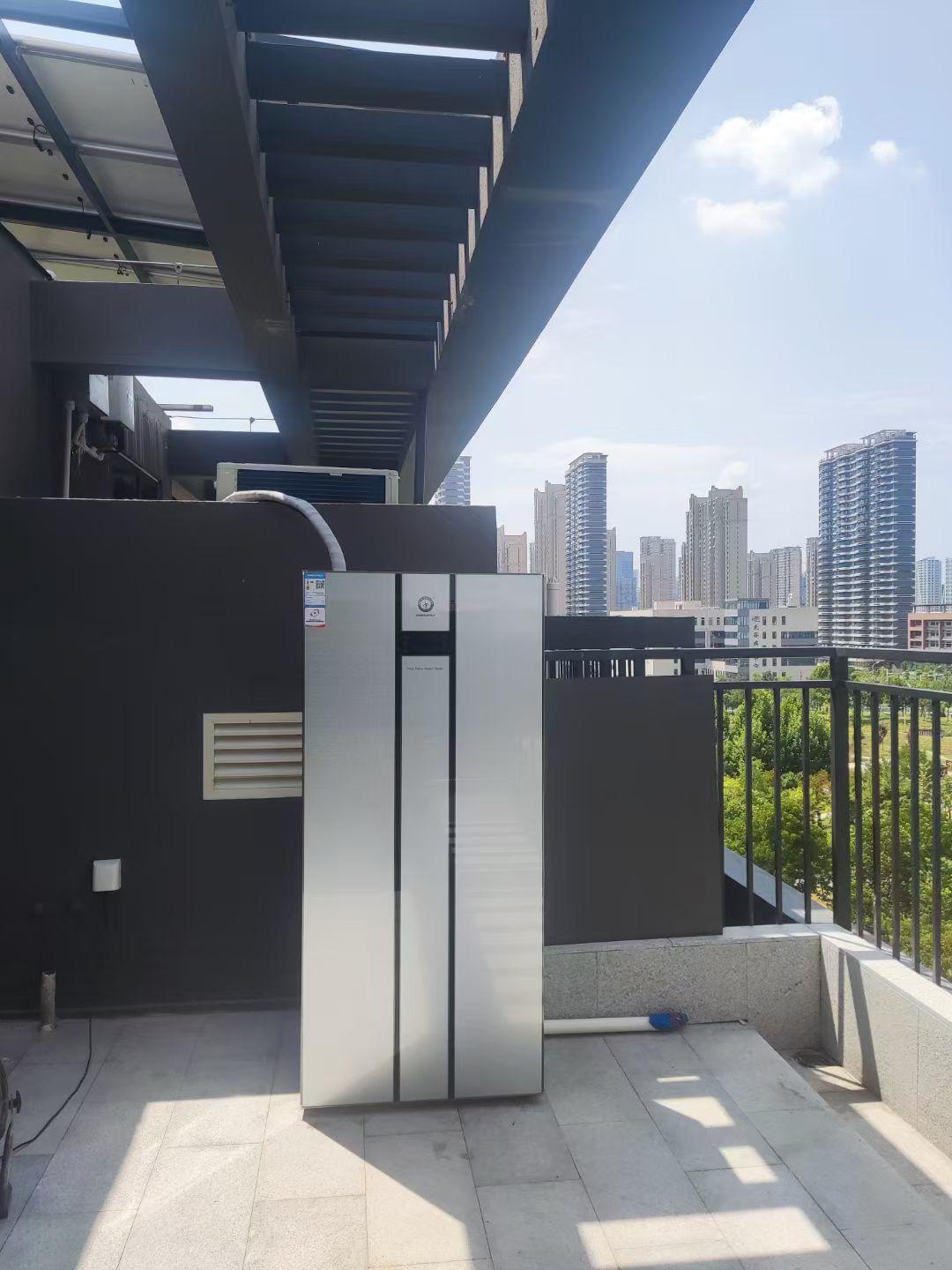 空气能热水器和太阳能热水器哪个更划算？实测对比先给结论：晴天多的地区太阳能划