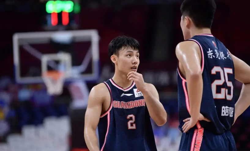 徐杰心想：这也不是CBA啊，怎么都到了全运会，广东队还得靠我？还以为队内有一