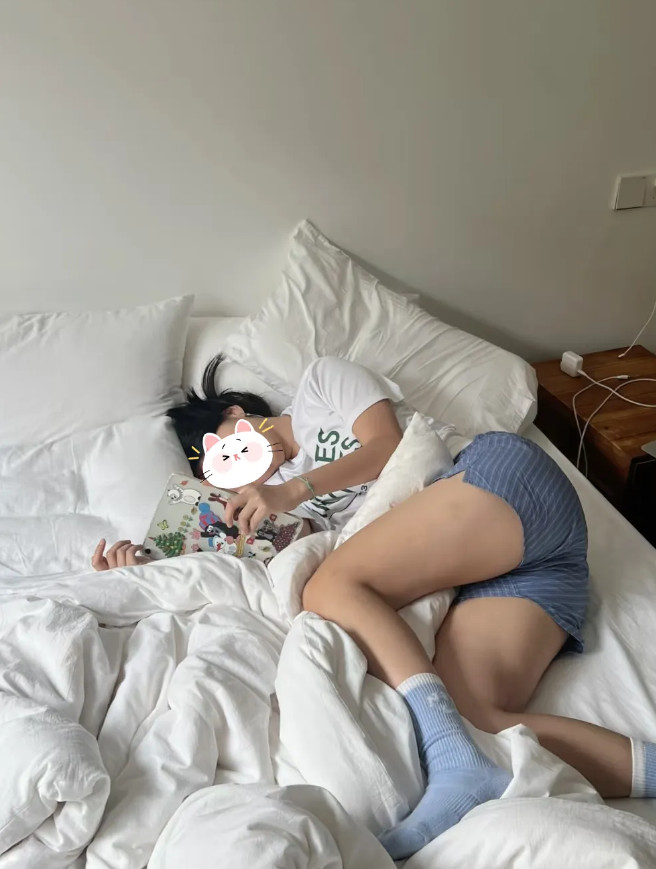 女朋友不愿意上班怎么办？毕业后我俩租房子一起学习考公，考了几次都没上岸、