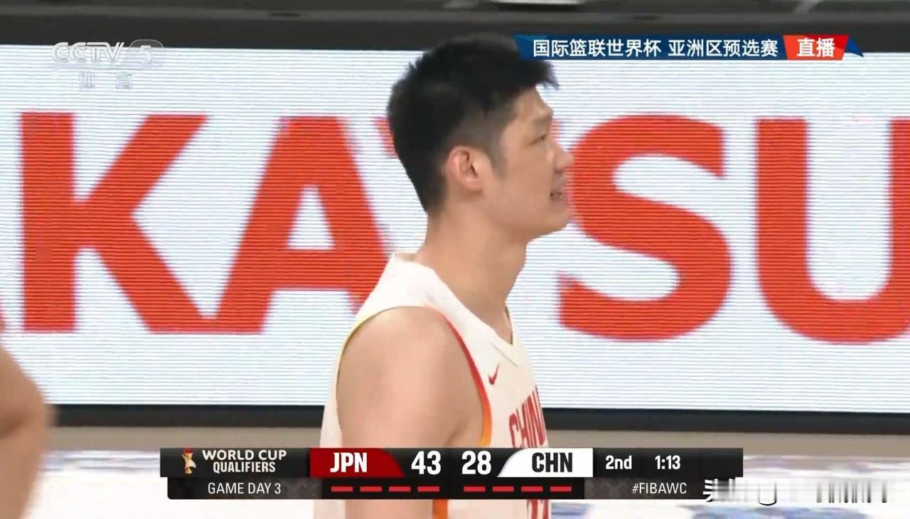 中国男篮中锋胡金秋必须增加自己的出手数！在今天中国男篮客场挑战日本男篮的生死战中