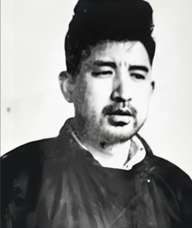 1956年左右，一位年轻漂亮的女干部来重庆战犯管理所见徐远举，单独待了一个多小
