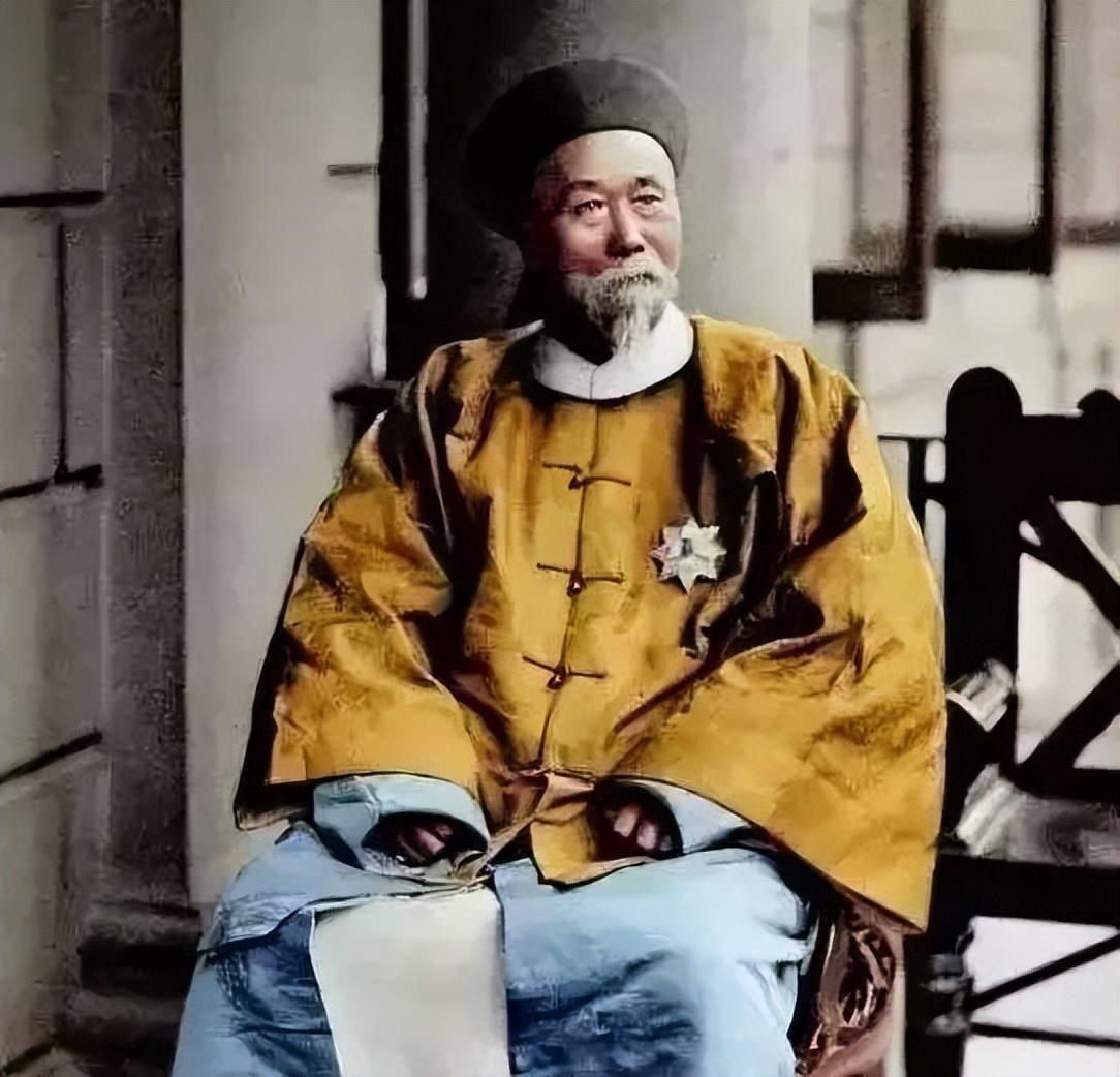 清朝晚期，曾国藩坚持不近女色，甚至与夫人分房。可50岁这年，他竟找一名19岁的少