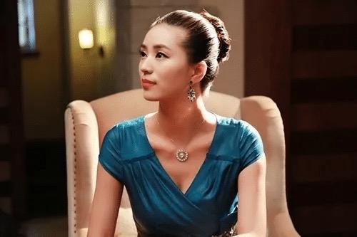 别让碎银几两，捆住你的半生闯荡同样是流汗，有人窝在软床享清福，有人趴在泥地讨