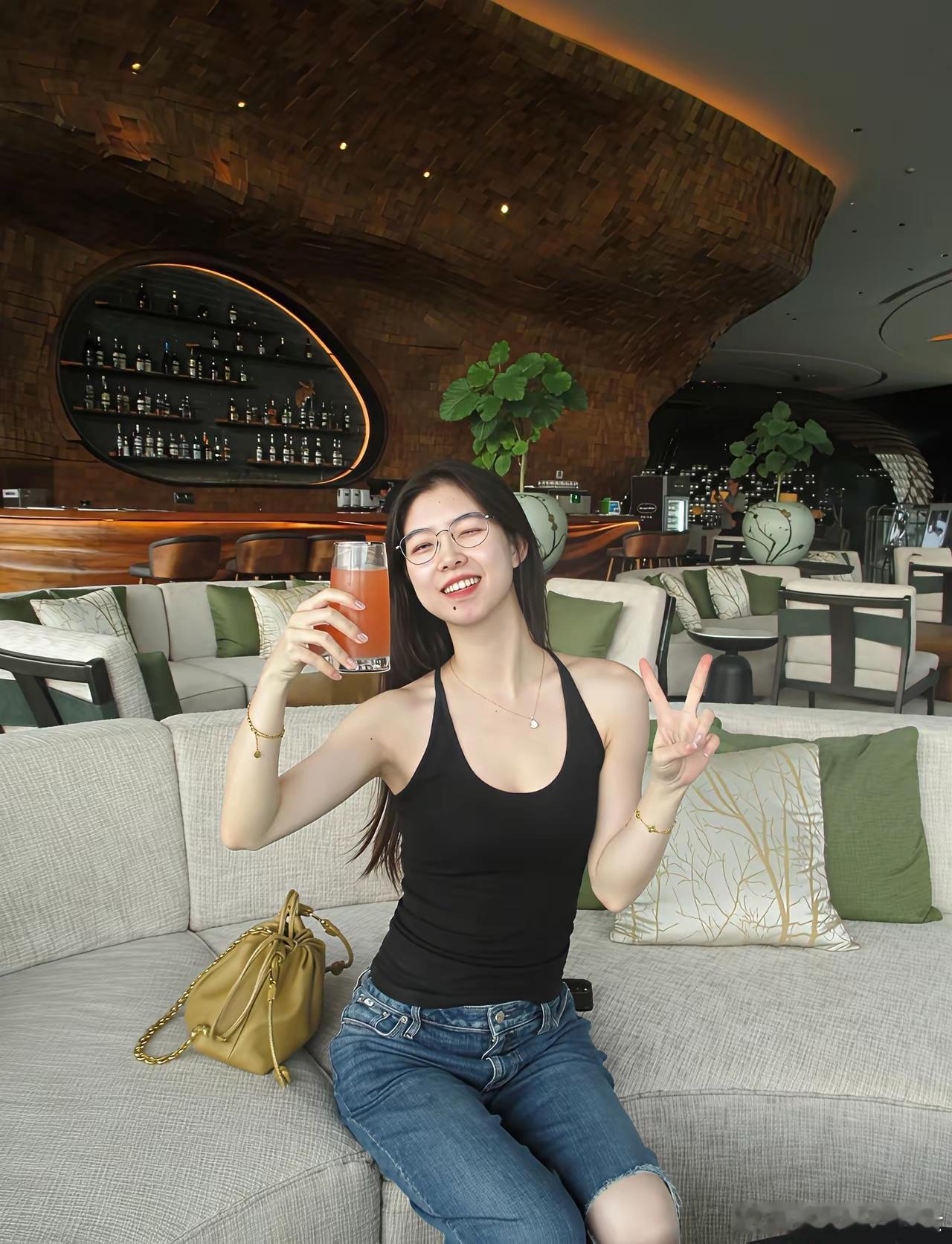 一枝红杏出墙来了怎么说