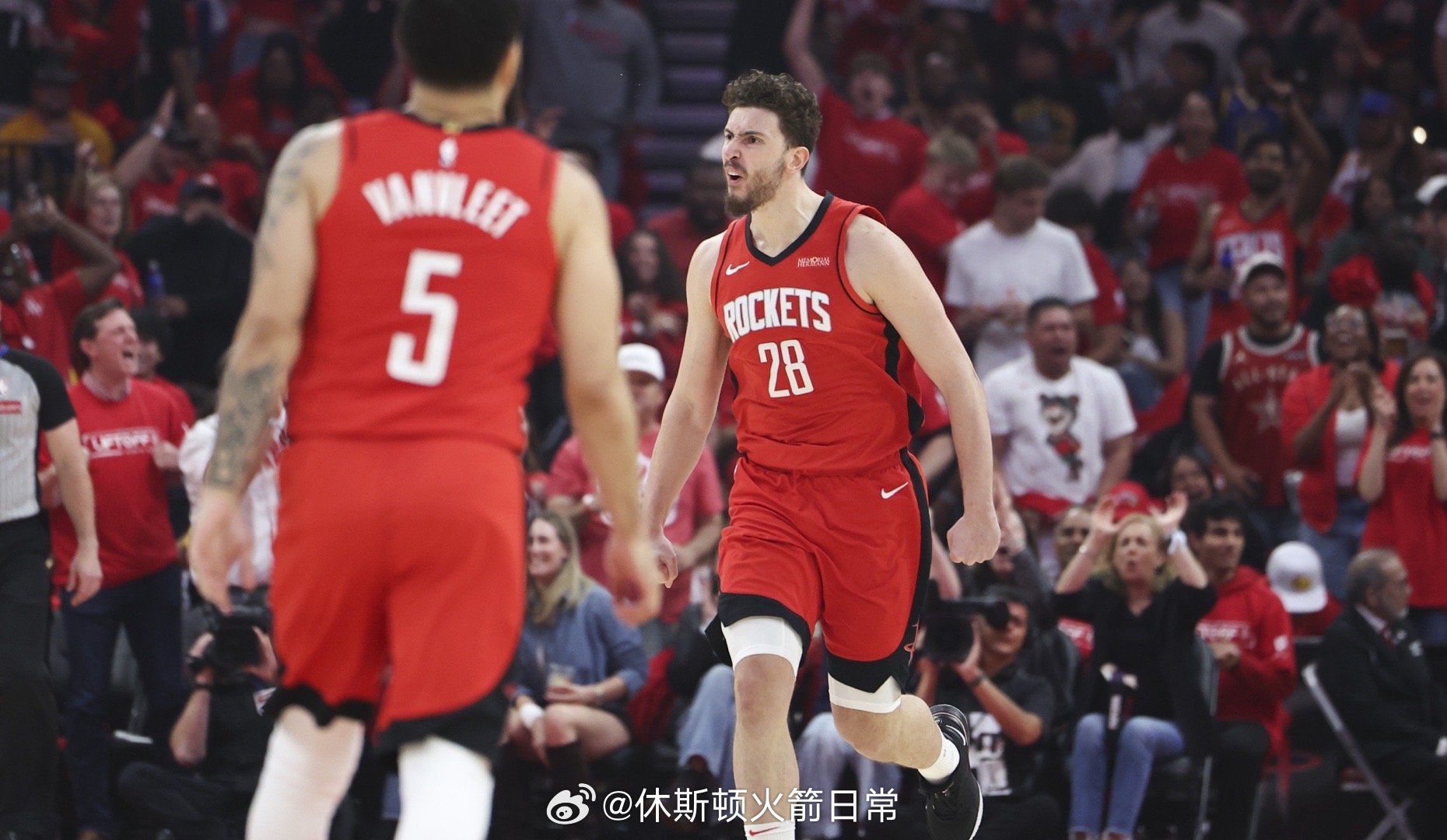 范弗利特谈申京的防守：“如果你现在批评他，不管是基于球队表现还是他个人的表现，但