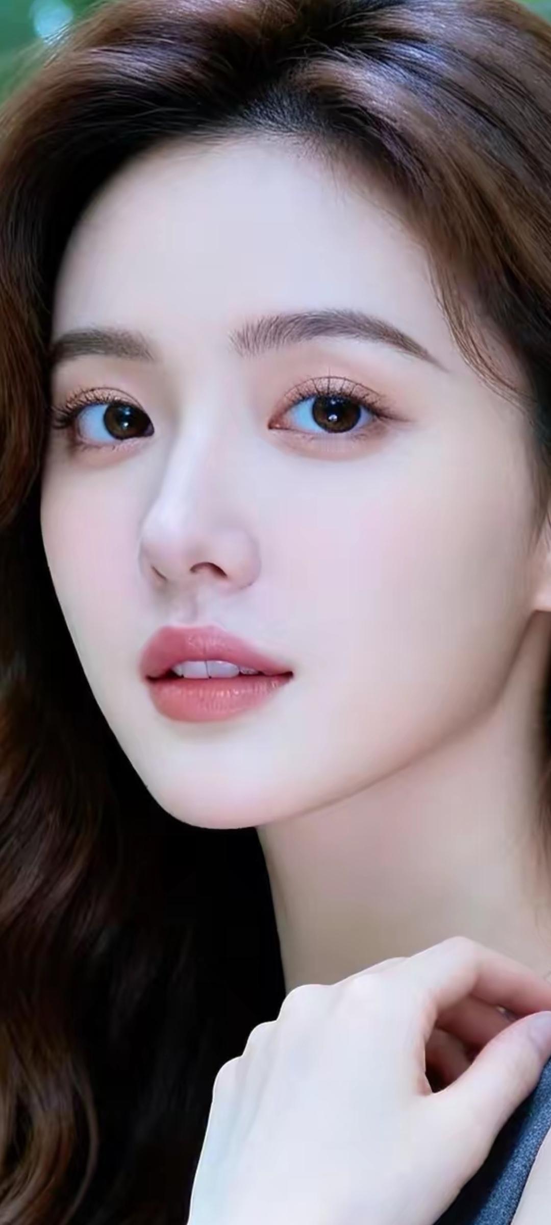 温柔眼眸，自然妆容，清新自然美