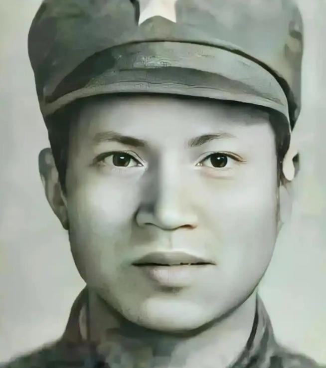 1947年，几个特务，扯下了杨虎城夫人谢葆真的裤子。就在牢房里。那一天是