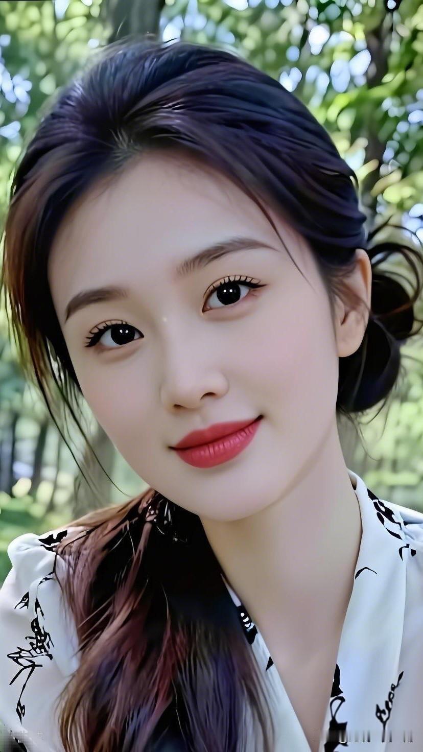 温柔笑靥，自然妆容，清新自然美
