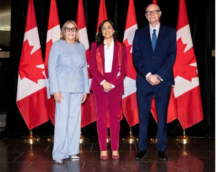 活久见！加拿大硬刚美国，反手援助古巴，川普真把盟友逼反了北美第一乖宝宝加拿大