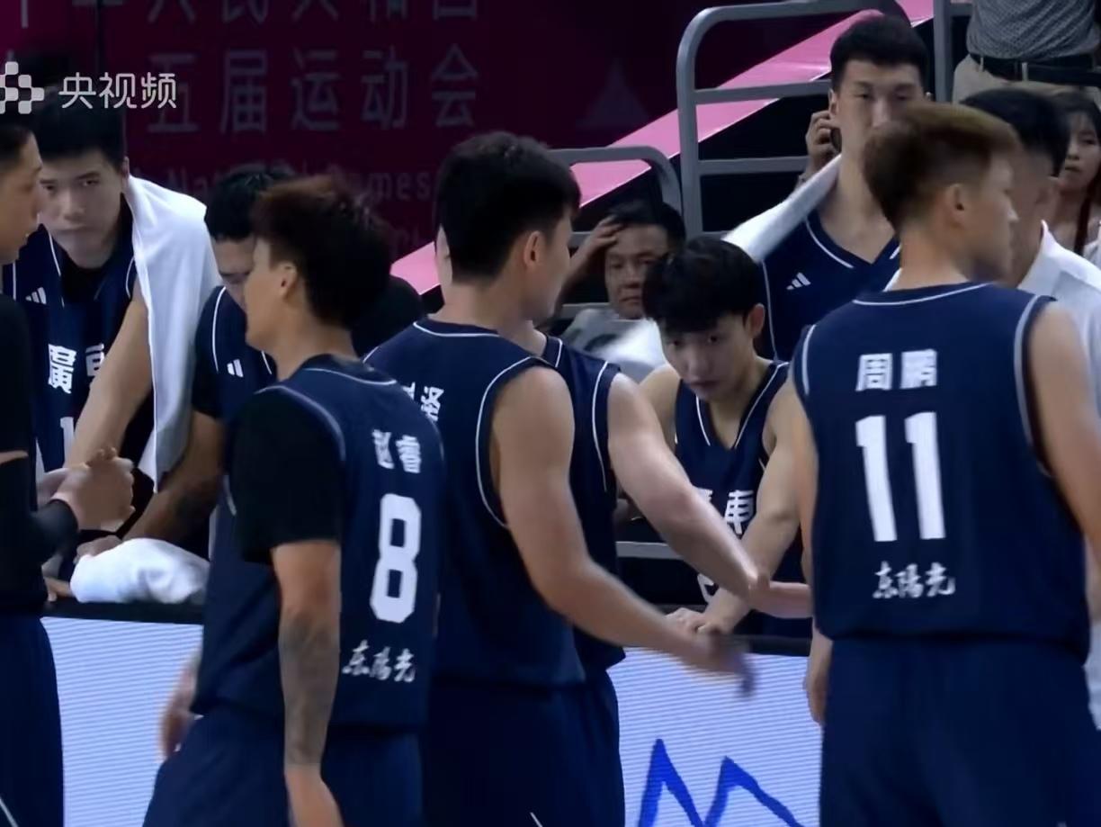 恕我直言：别看广东队大胜浙江队，但最后可能爆冷出局！可以这么讲：广东男篮想要夺