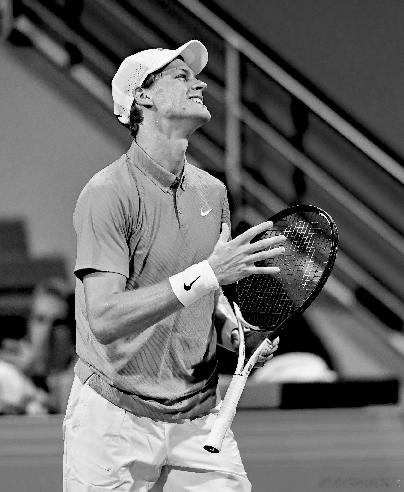 【辛纳：现在正经历一个小低谷今年最大目标是法网】辛纳：“每位球员都会面临起起落