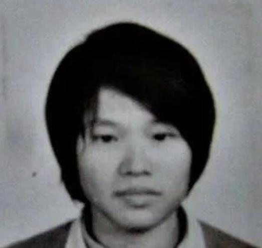 1965年，重庆一“女子”拥有两套生殖系统，她十八岁先是嫁老公生下一子，后竟然