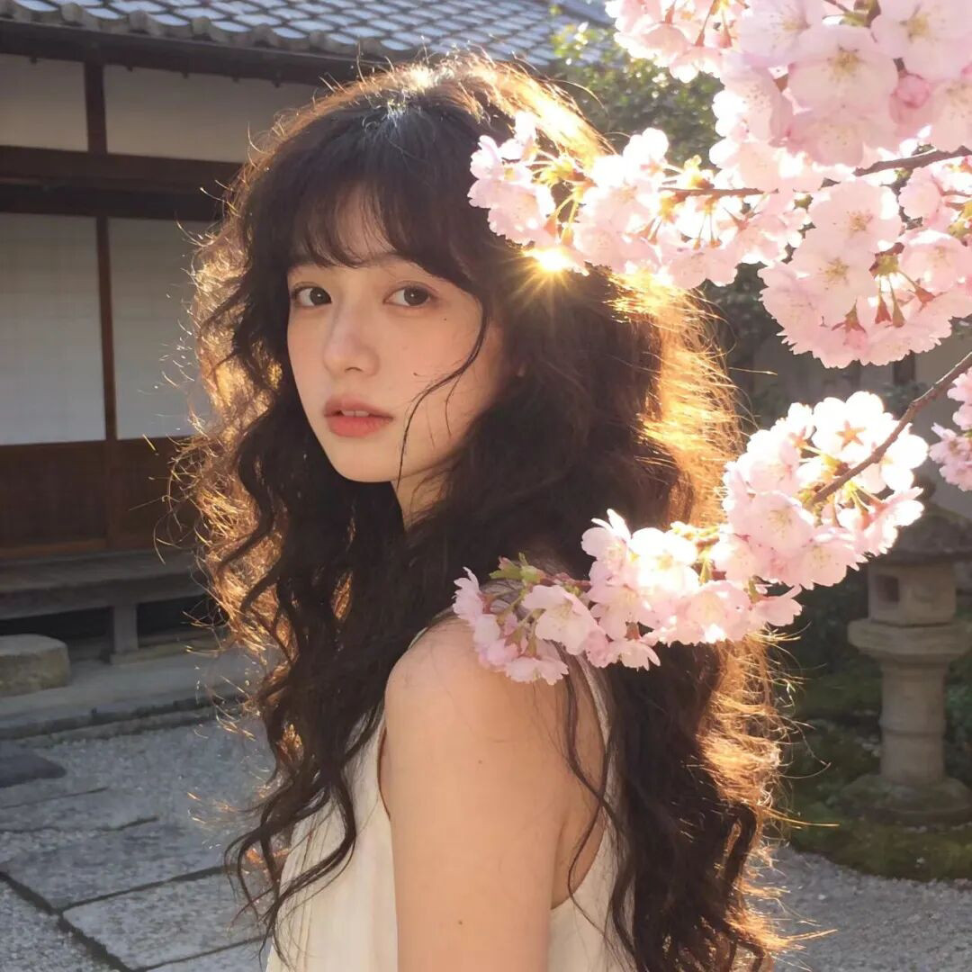 𝗪𝗲𝗖𝗵𝗮𝘁|氛围感女生头像|小众女生头像｜女生头像｜氛围