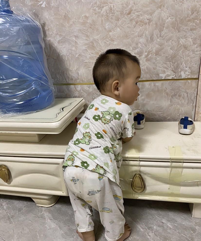 带娃以后才知道：1.当你的娃娃喜欢模仿你说话，然后发出类似音节的声音，那么他离