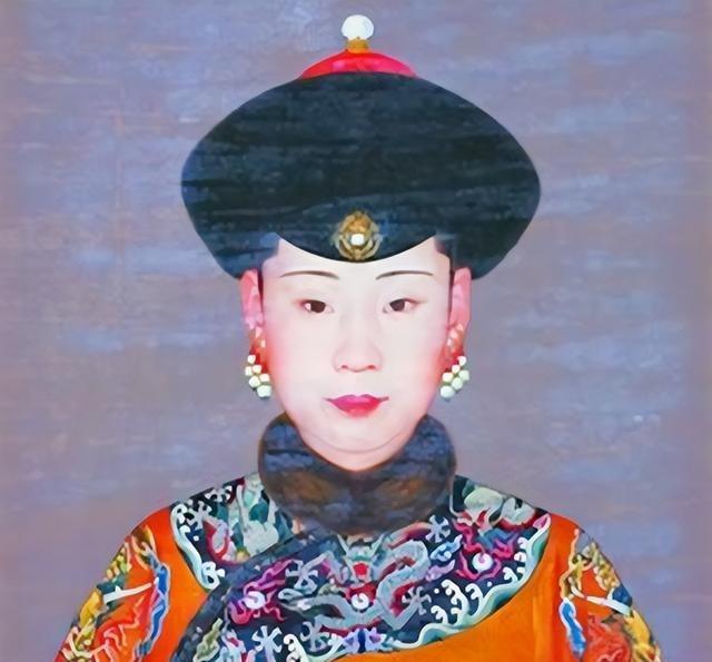 1820年8月23日，刚刚登基不久，38岁的道光帝按惯例翻阅前朝妃嫔资料，惊奇的