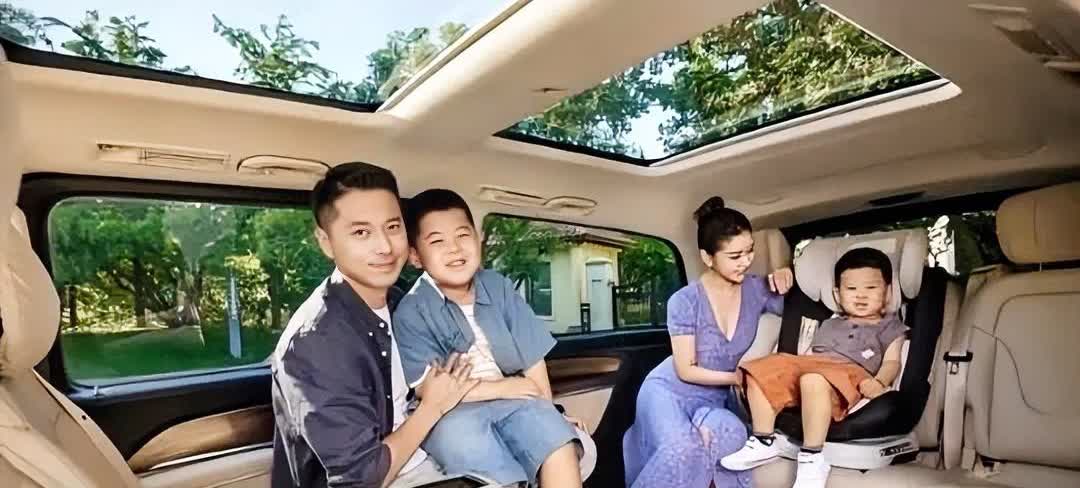 李小萌和王雷敢生两个儿子，是有这个实力的，他们不担心孩子长大，几套楼，几辆车的问