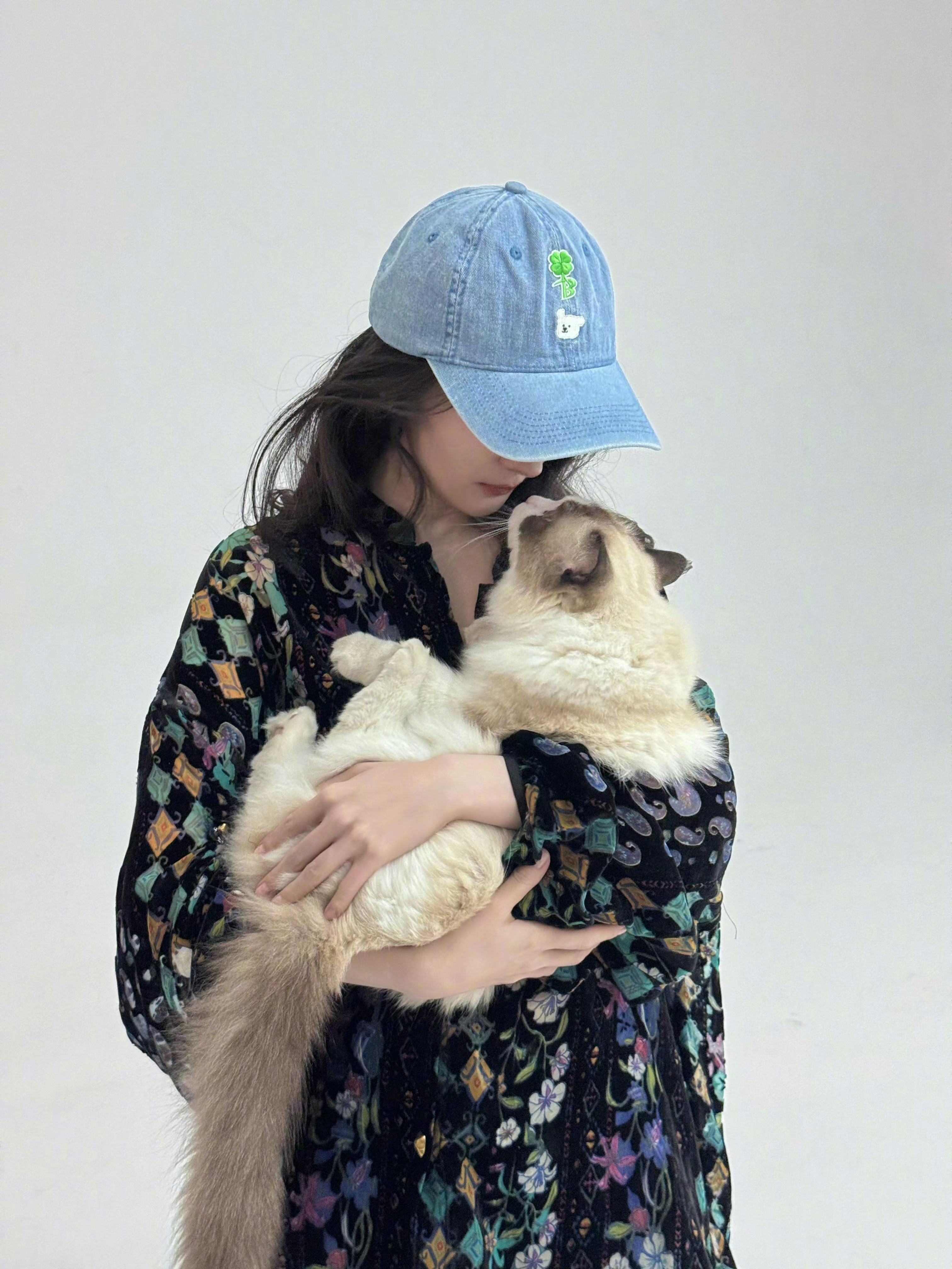 小猫咪亲什么亲！！我来亲！！杨幂日子和月亮一样圆​​​