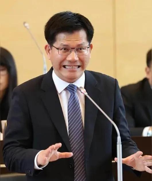林佳龙叫嚣——“只有台湾的‘民选政府’，才能代表2300万民众”，台《经济日报》