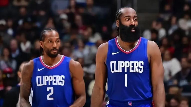 快船管理层是不是混日子的现在球队这样明显不是小修小补能好的因为快船没筹码了交易