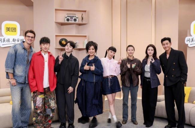 歌手制片人称选曲决定权在歌手手里制片人谈歌手选曲过程6月1日，《歌手2026》