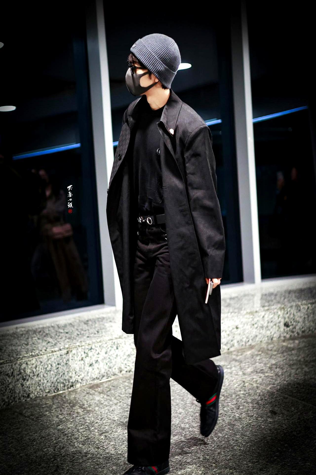 别误会，傲慢的意大利奢侈品从来没有偏爱，它们只对顶级的商业转化率低头。米兰