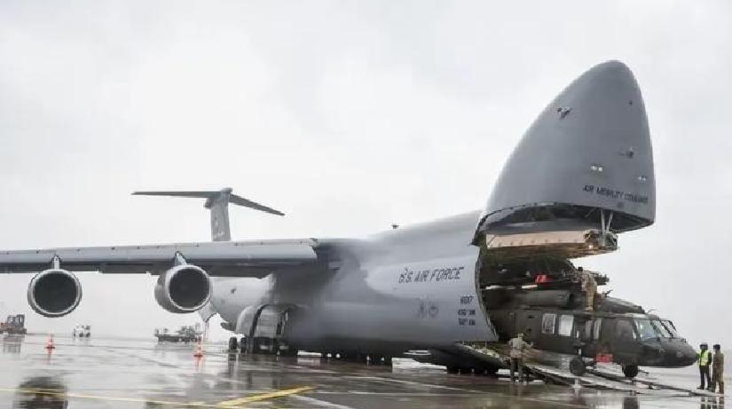 近日，空军装备部门负责人终于松了口气——运20的适中设计方案，比起美国因C17运