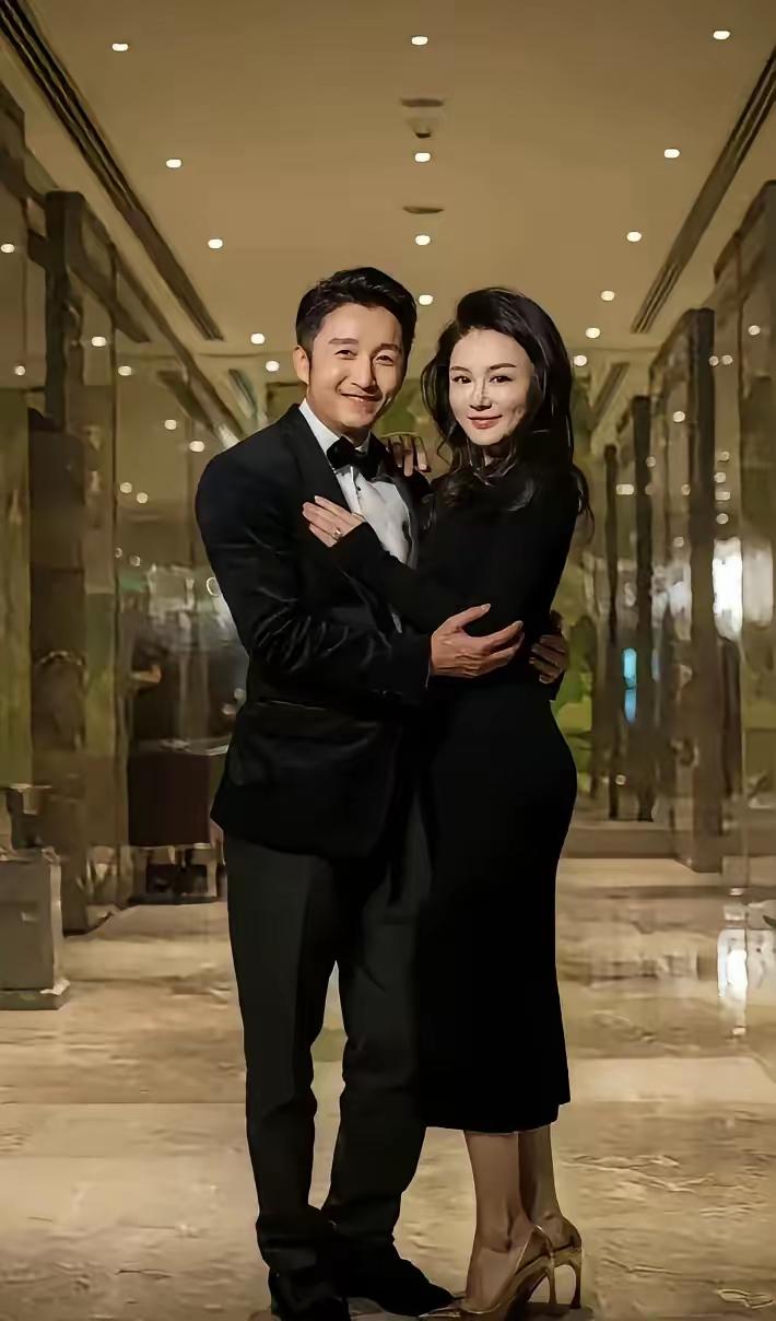 冉莹颖这个人​你不能深究，仔细琢磨就会发现，​她除了经商眼光不行之外，其实还