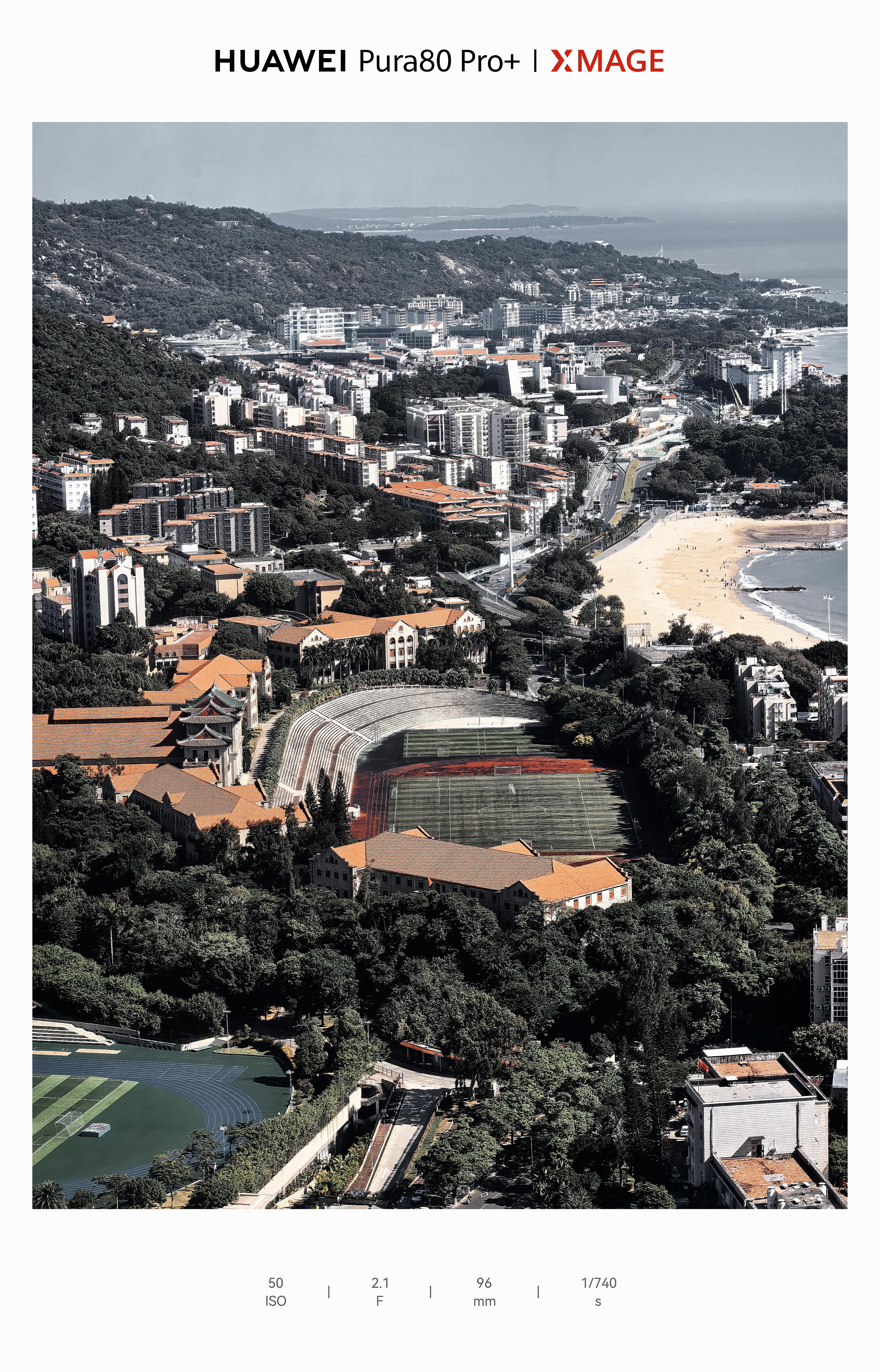 厦门旅行，一组从酒店窗外随手定格的城市美景楼宇、街巷、校园、公路……还有美丽的海