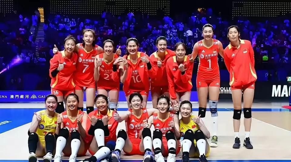 【世联赛增补6人，女排剑指奖牌】现有19人名单新人居多，大赛经验欠缺且李盈莹