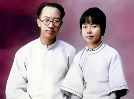 1974年，71岁的梁实秋和73岁的妻子程季淑去西雅图市场购物时，程季淑发现丈夫