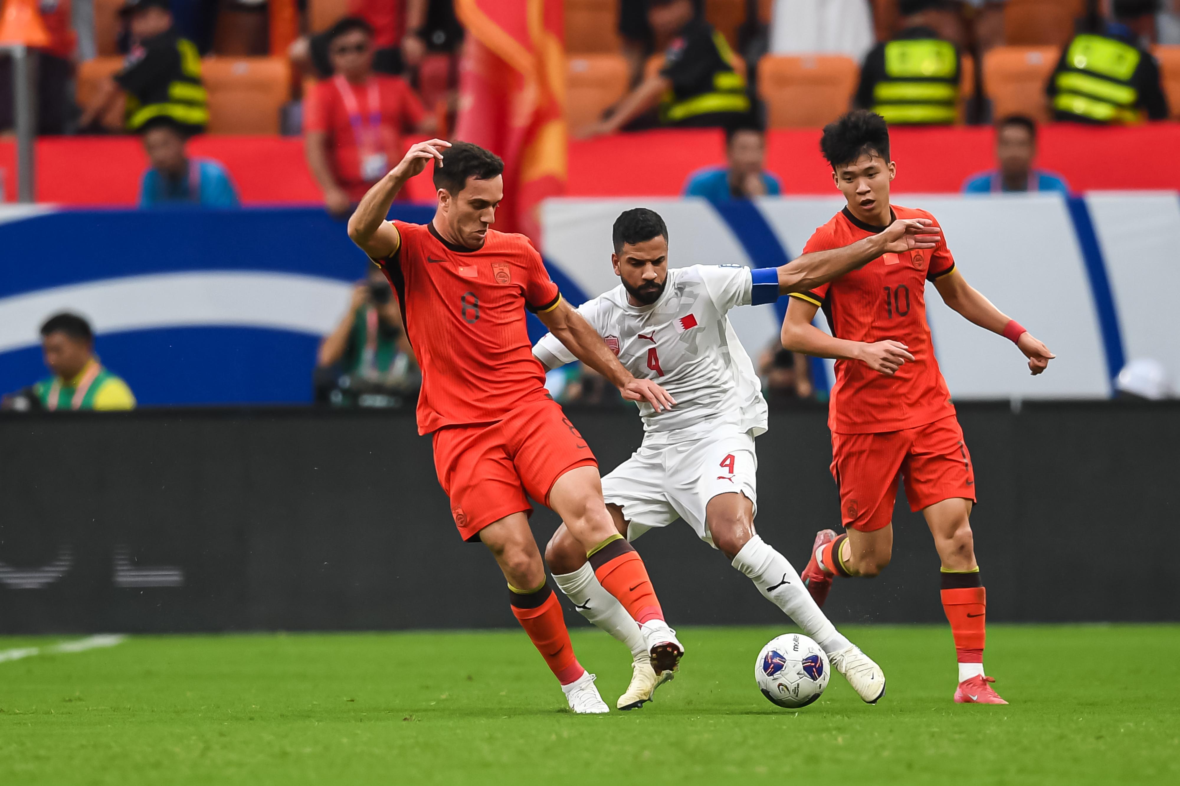 德转最新国内球员身价榜: 塞鸟、王钰栋并列150万欧领跑