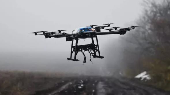 哈尔科夫州居民提着剪刀上街，对抗乌军光纤无人机哈尔科夫州居民开始对抗乌