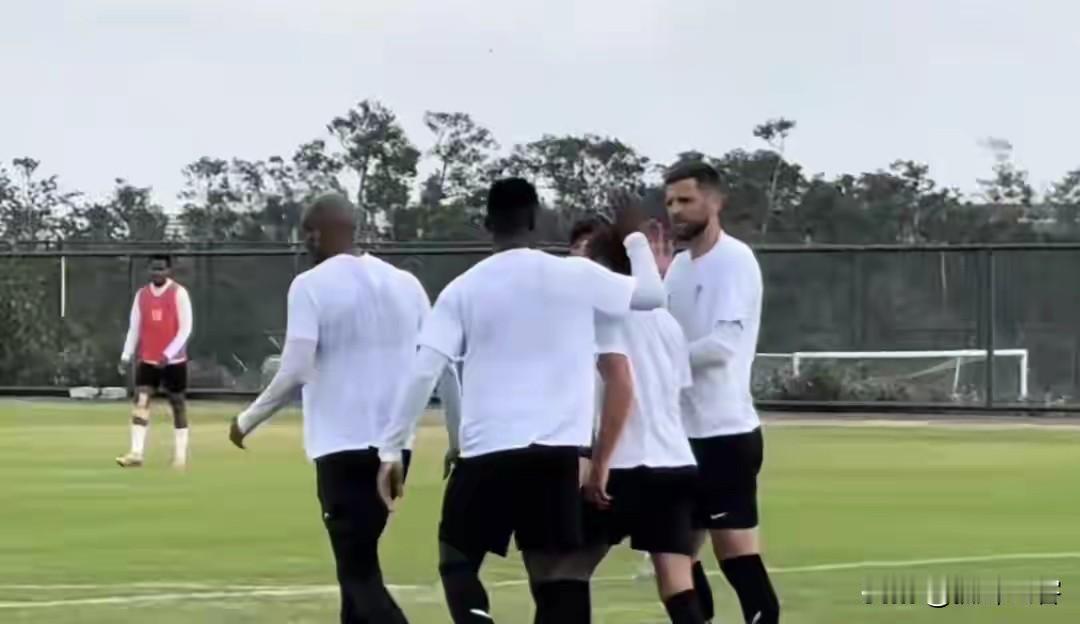 2025赛季大连英博进球队员分布情况—1、马莱莱（6球）2、拉布亚德（5球）